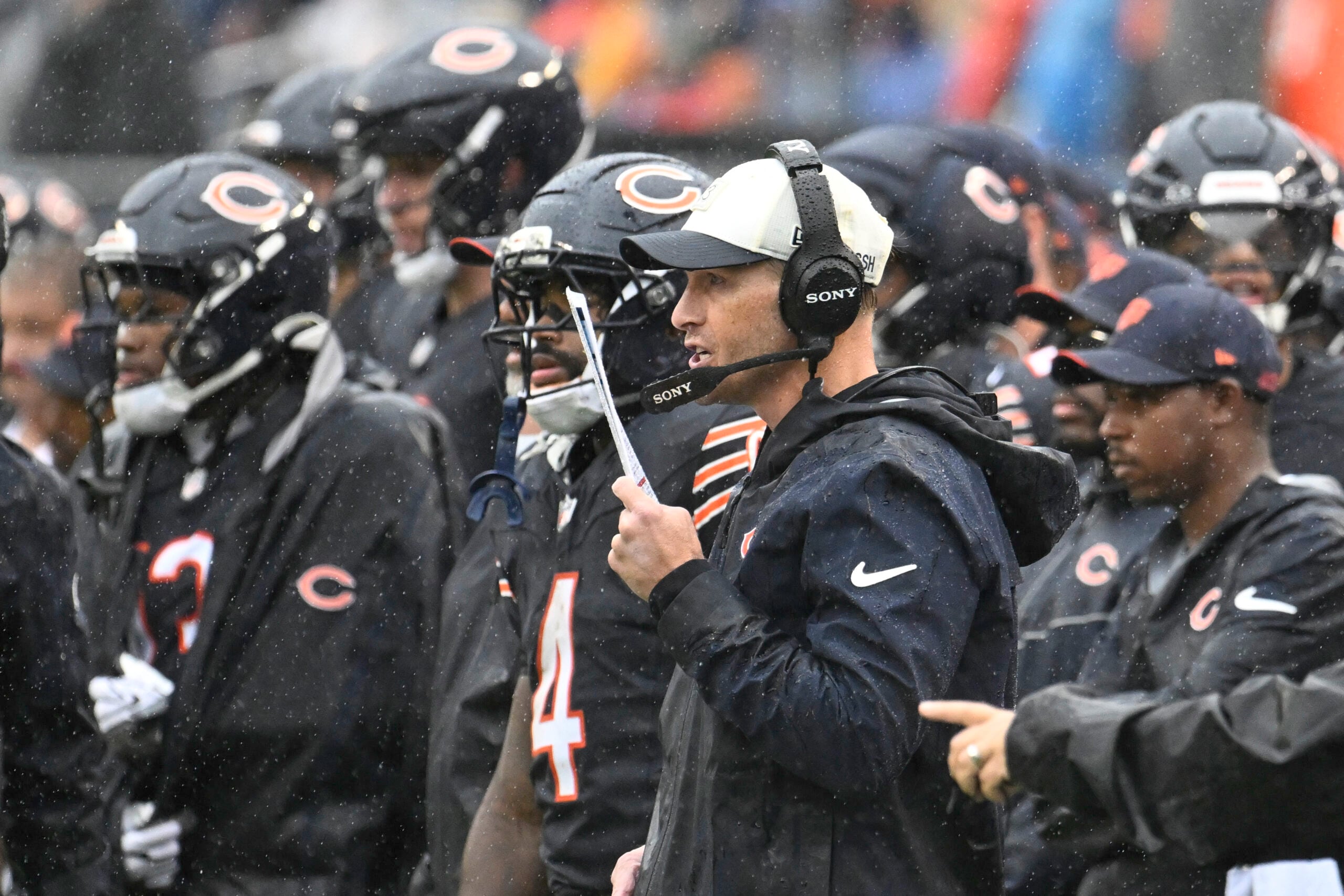 With Vikings Stuck on Sidelines, NFC North Rival Pulls Off a Slobberknocker Trade — Eden Prairie Arts news